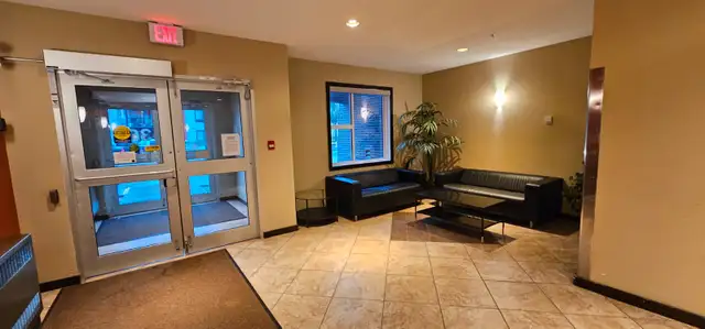 Move-In Ready 2-Bed, 2-Bath Condo in Ambleside in Long Term Rentals in Edmonton - Image 22