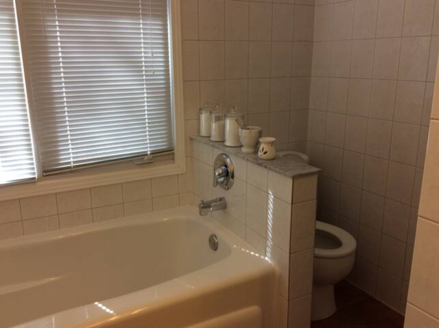 Furnished main floor-home rental–30  days (max May 31 2026) in Ontario in Canada - Image 7