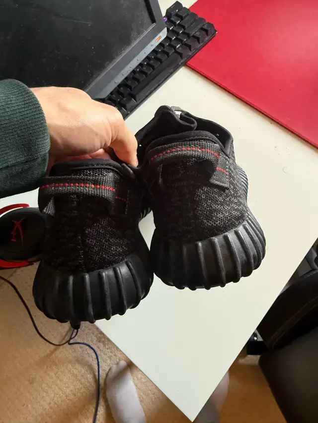 yeezy pirate black size 11 in Men's Shoes in St. Catharines - Image 6