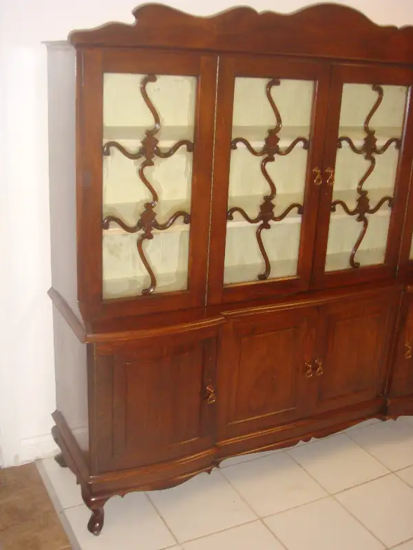 Rosewood / Sheesham-Wood Buffet Hutch Cabinet in Hutches & Display Cabinets in Mississauga / Peel Region - Image 5