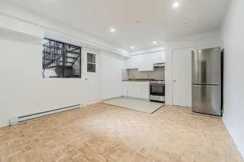 DOWNTOWN MONTREAL STUDIO 2.5 ️| Steps to Guy-Concordia Metro LEASE PRICE 1100 at renewal, first year...