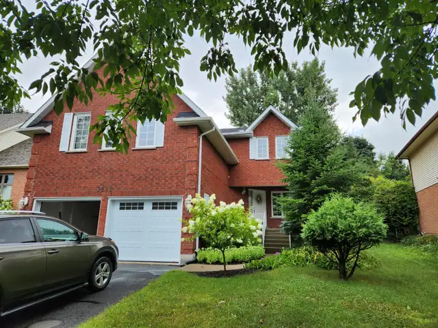 2 Bedrooms for rent - Near Trent and Bus stattion