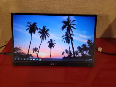 ASUS ZenScreen 16" FHD 144Hz 3ms IPS FreeSync Portable Monitor, View more