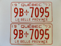 ORIGINAL RARE VINTAGE PAIR of 1973 QUEBEC LICENSE PLATES