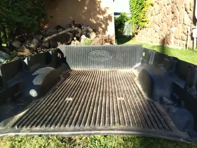 Ford brand box liner for Ford ranger. Fits all models (accept step sides) from 1994 t0 2012. Include...