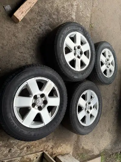Came off Toyota Sienna Bolt 5x114.3 Center bore 60.1 Size 215/65/16 Dot 1624 Two tires lesser tread