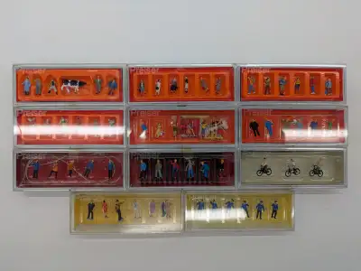Selling 11 set of Presier N Scale figures. Great addition for adding detail to your model railroad!...
