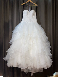 OLEG CASSINI - Organza ruffle skirt wedding dress
