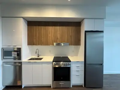 Apartment for rent! Starting August 1st 2026 1 Bedroom + 1 Den, 1 Bath. Located at Eglinton / Huront...