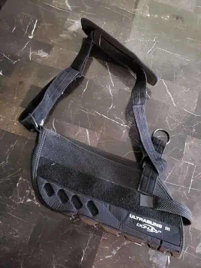 Don Joy ULTRASLINFLG Arm Sling size Medium New condition, View more