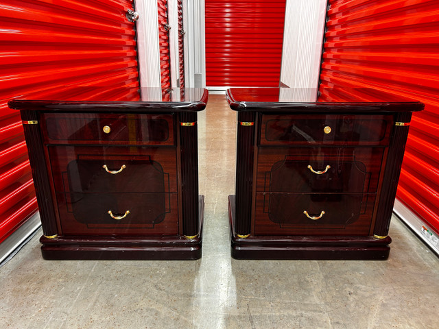 Dresser and Nightstands in Dressers & Wardrobes in Oakville / Halton Region - Image 4