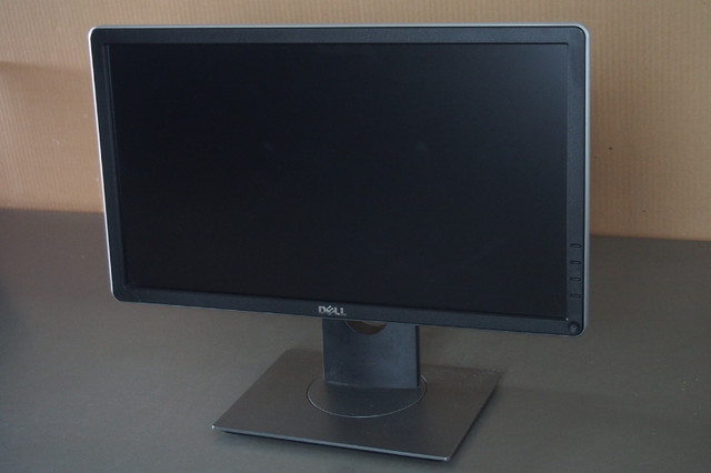 20" Dell widescreen monitor in Monitors in Calgary