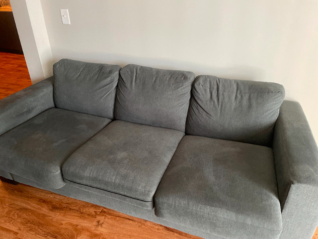 Free couch in Free Stuff in Winnipeg - Image 2