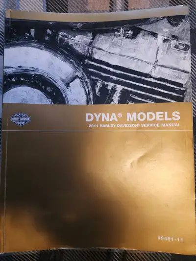 Harley Davidson shop manual for 2011 Dyna models like new condition used only a couple times. Totten...