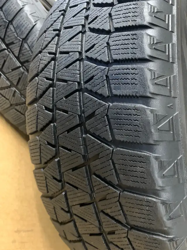 225/60/17 tire + rim Bridgestone winter 6x114.3 in Tires & Rims in City of Toronto - Image 3