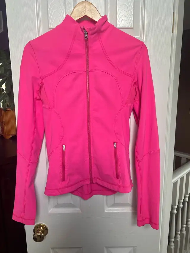 size 6 lululemon define jacket 
