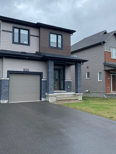 KANATA - NEW 4 BR - End-unit townhouse for rent Walking minutes to Ottawa Tanger Outlet, close to Ka...
