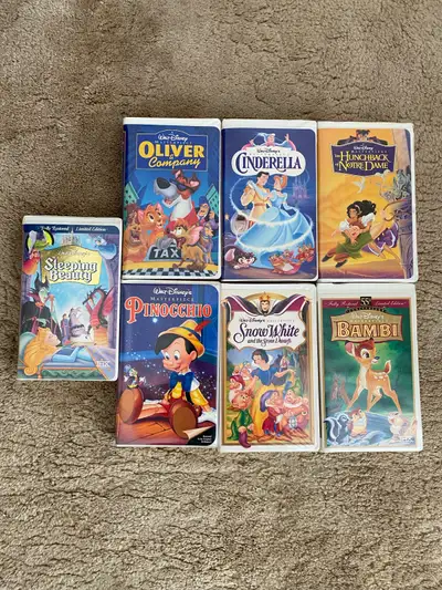 7 Disney Masterpiece series animated VHS movies… all in great condition (cases and playback) Include...