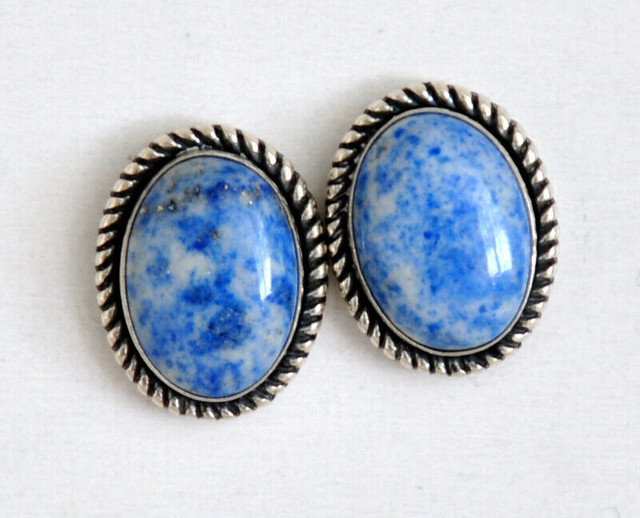 GREAT PAIR OVAL PIERCED EARRINGS BLUE DENIM JADE in SILVER NWOT in Jewellery & Watches in Stratford