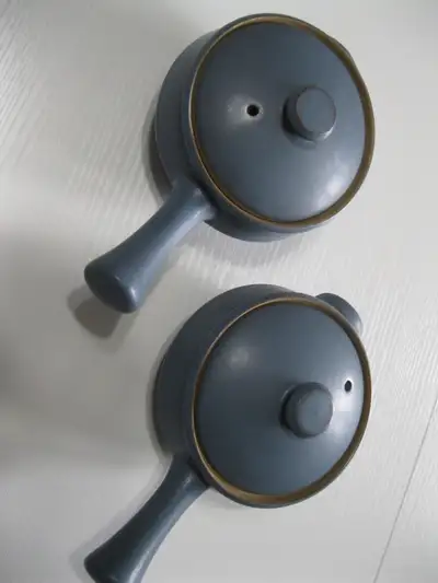 Denby Stoneware lidded soup bowls (2) in "Echo Blue" pattern that was produced between 1963 and 1974...