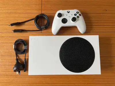 xbox series S, View more