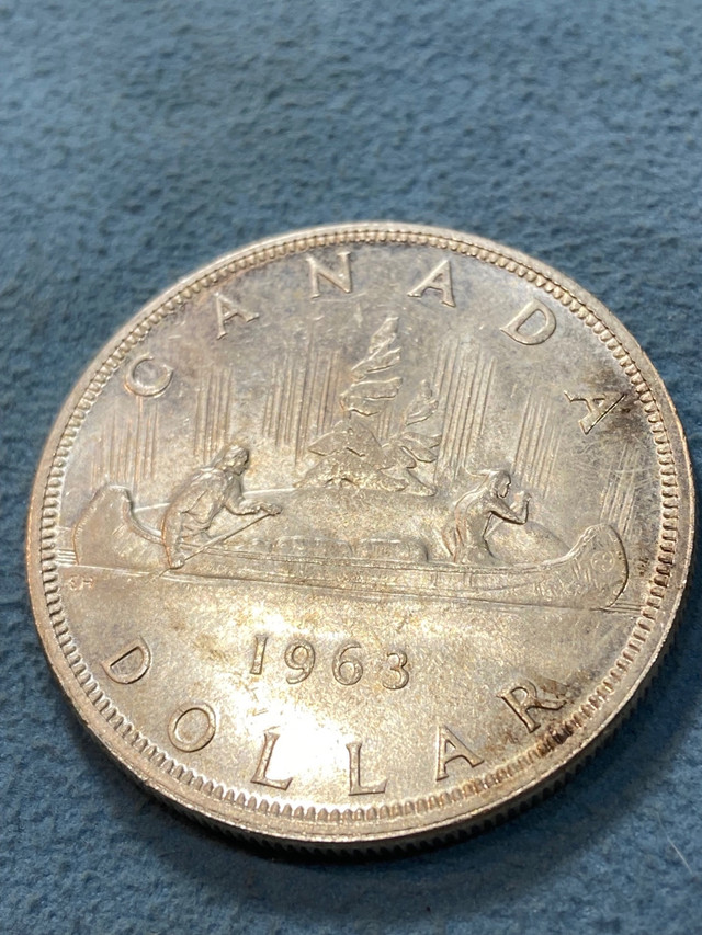 Canada silver dollar  in Arts & Collectibles in Mississauga / Peel Region