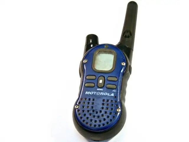 Motorola SX620R 2-Way FRS-GMRS Radio - Pair in General Electronics in Mississauga / Peel Region - Image 6
