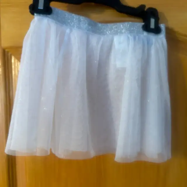 Vêtements 5 - 6 ans  fillette et garçon in Kids & Youth in Longueuil / South Shore - Image 5