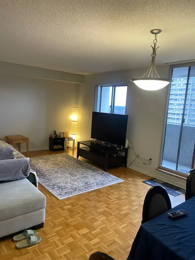 Room for Rent in Long Term Rentals in Mississauga / Peel Region - Image 9