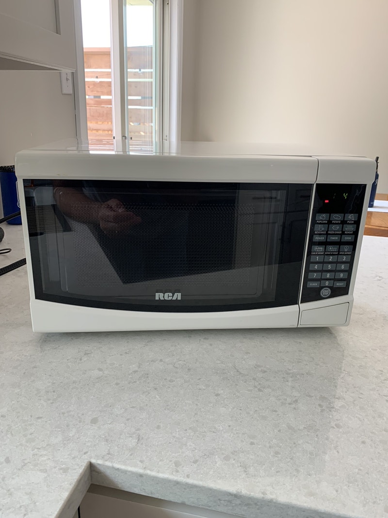 Microwave oven RCA .7 cubic ft Microwaves & Cookers Bedford Kijiji