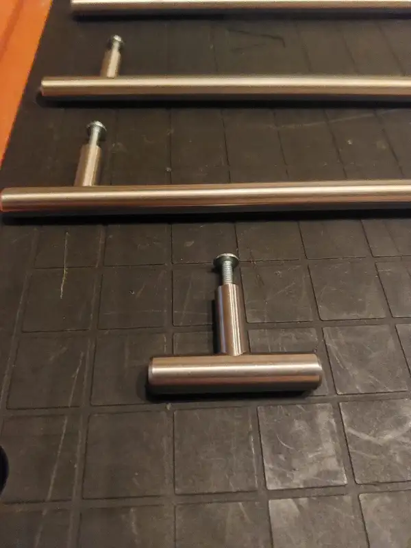 14 + 4 Silver / Brushed Chrome Kitchen Handles / Hardware65669431932673121