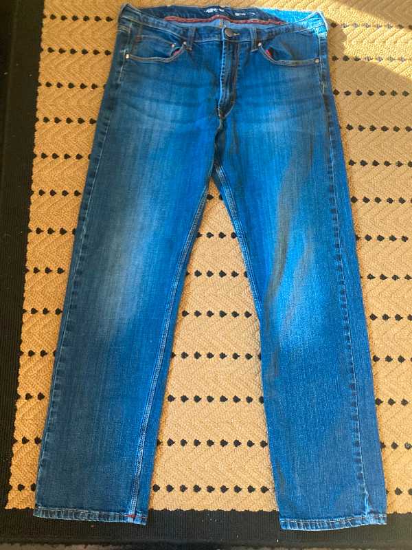 Men’s Wrangler jeans: W34 L32 in Men's in Bedford - Image 2