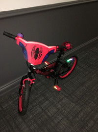 Spiderman Bike by Huffy Ultimate Webslinger 16 inch "Mint"