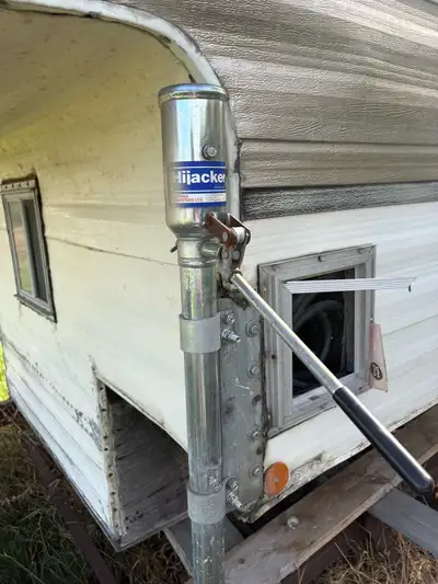 Selling for family member Wants it gone Trailer needs repair but jacks are good. Must take whole Thi...