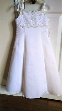 NEW with Tag David's Bridal Flower Girl Gown 3-4T