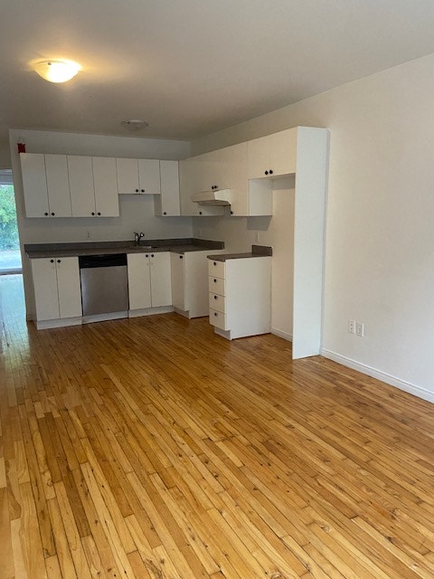 Verdun 4 1/2 avec 2  chambres fermées, espace stationnement — photo 1