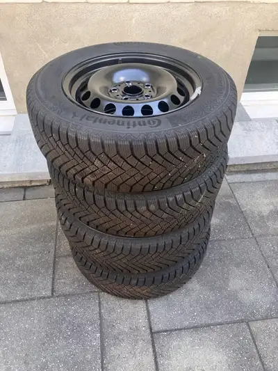 195/65 R 15 H XL. Was on a VW Golf. Bought 4 new wheels and tires in nov 2025 and sold the car in Ja...