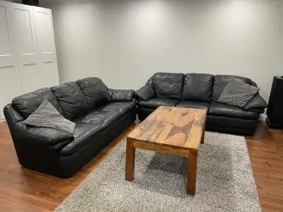2 divans 3 places en cuir Natuzzi, View more