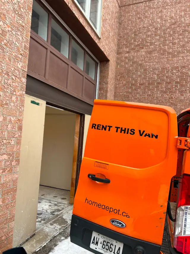 Commercial Space for lease-Oakville/Mississauga Border in Commercial & Office Space for Rent in Oakville / Halton Region - Image 2