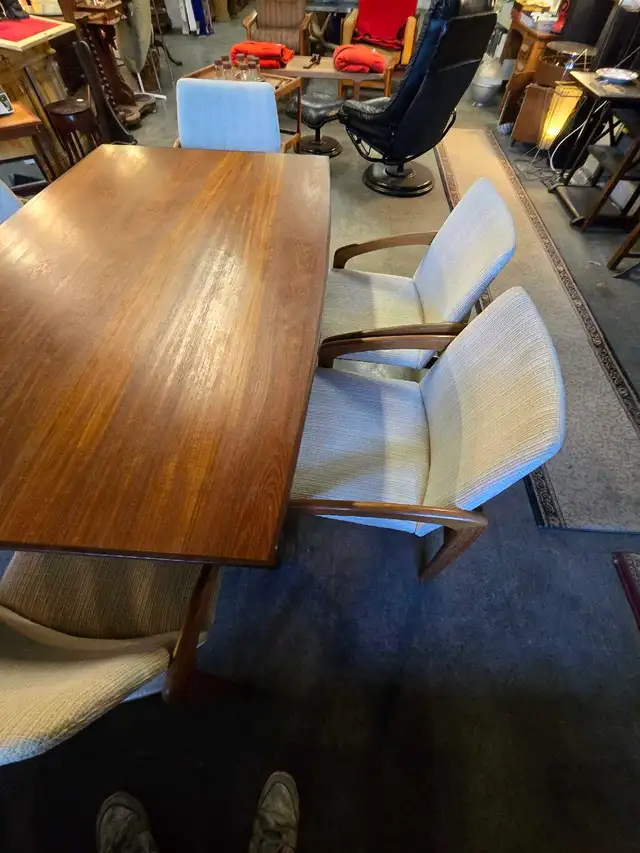 mid-century modern Danish teak dining set in Dining Tables & Sets in City of Toronto - Image 4