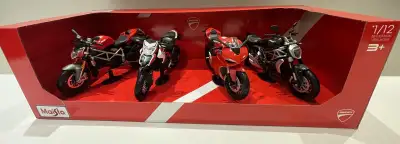Maisto 1:12 Ducati Motorcycle Set - NEW!, View more