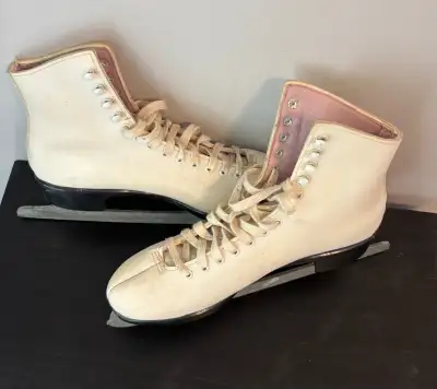 Ladies Size 8 Figure Skates, View more
