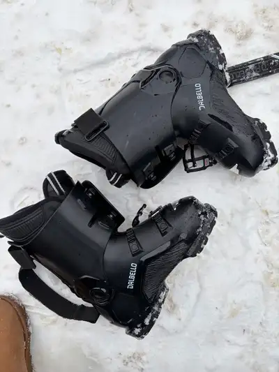 Women Dalbello ski boots worn 3 times 265 cm, View more