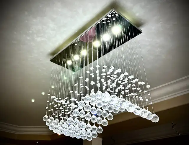 Crystal Chandelier in Indoor Lighting & Fans in Markham / York Region - Image 4
