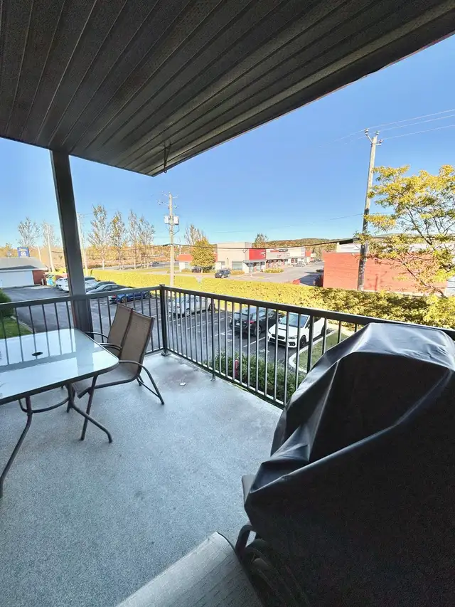 2 Beds 1 Bath - Apartment in Long Term Rentals in Longueuil / South Shore - Image 8