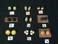 Ear Rings Vintage/Retro Clips or Screw on.