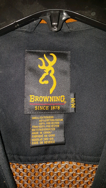 Browning vest in Men's in Owen Sound - Image 3