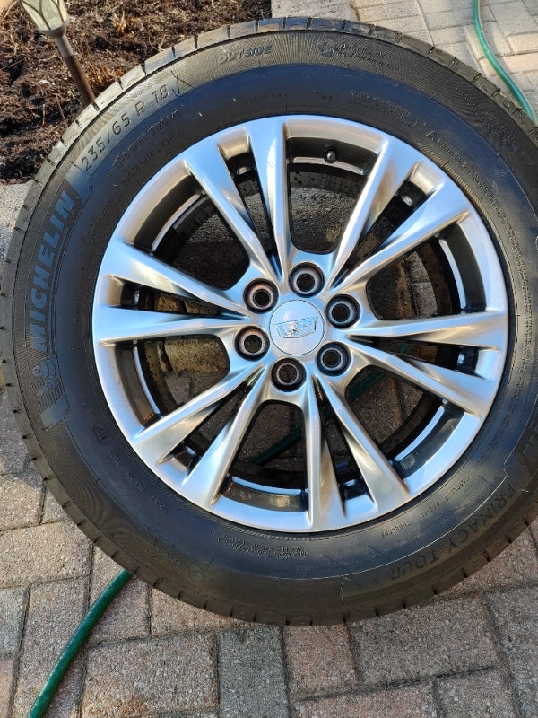Cadillac XT5 or SRX 18" wheels abd tires Tires & Rims Oakville