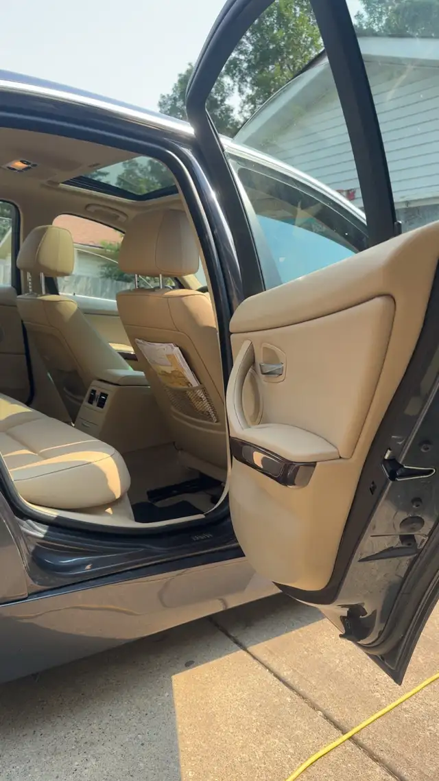 BMW 335XI569252755454699524