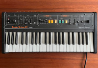 Roland RS-09 Analog Synth Organ/Strings